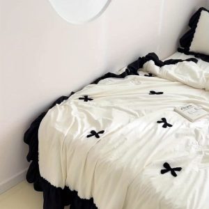 1pc High-End Elegant Bow Towel Summer Quilt, Summer Quilt Down Duvet Cover, Polyester, with Ruffle