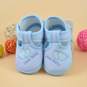 Soft-Soled Fabric Shoes with a Heart Design