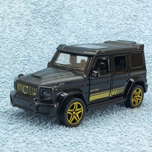 Collectible SUV Model Off-Road Vehicle Alloy Material Pull Back Function Boy Toy Gift, The Main Driver And Passenger Seats Can Open The Front Hood And Trunk Can Be Opened, a Gift for Children Is Very Suitable