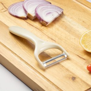 1/2pcs Stainless Steel Multifunctional Creative Peeler - Kitchen Essential Gadget for Potato, Melon, Pear, Carrot & More Fruits/Vegetables