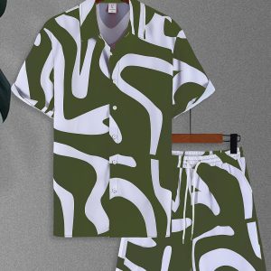 Men'S Casual Short-Sleeve Shirt And Shorts Set with Irregular Striped Print in Contrasting Colors