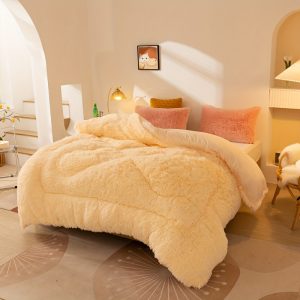 Ultra-Soft Faux Mink Plush Throw Blanket - Thick, Lightweight & Warm For All Seasons, Versatile Solid Color Design, Machine Washable, Christmas Present