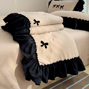 1pc High-End Elegant Bow Towel Summer Quilt, Summer Quilt Down Duvet Cover, Polyester, with Ruffle