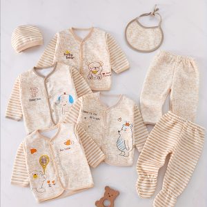 Baby Newborn Spring & Summer 5pcs Set, 0-3 Months Baby Outfit, Random Cute Cartoon Designs, Machine Washable, 1 Top, 2 Pants, Hat, Bib, Perfect for Outdoor, The Best Gift for Newborns and Pregnant Moms, Perfect for Outdoor