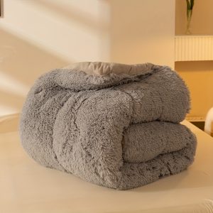 Ultra-Soft Faux Mink Plush Throw Blanket - Thick, Lightweight & Warm For All Seasons, Versatile Solid Color Design, Machine Washable, Christmas Present