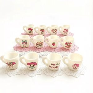 4pcs Licensed Sanrio My Melody Miniature Cup Ornaments Suitable for Dollhouse,, Miniature Scenes, Desktop Decorations, Dollhouse Dolls - 1:12 Scale Tiny Table Centerpieces with Iconic