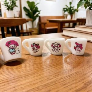4pcs Licensed Sanrio My Melody Miniature Cup Ornaments Suitable for Dollhouse,, Miniature Scenes, Desktop Decorations, Dollhouse Dolls - 1:12 Scale Tiny Table Centerpieces with Iconic