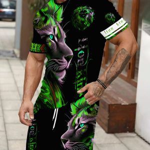 Men'S Short-Sleeve Round-Neck T-Shirt And Elastic Waistband Shorts, Featuring a Pocket And a Lion Face Print Summer Outfit Set